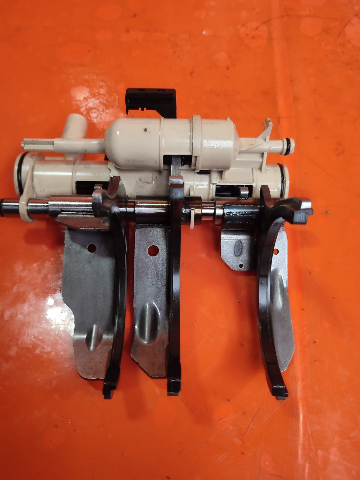 ✅MERCEDES W177 1.3 PETROL HYBRID TRANSMISSION FORK 12473705202 2009400006102 - Image 1