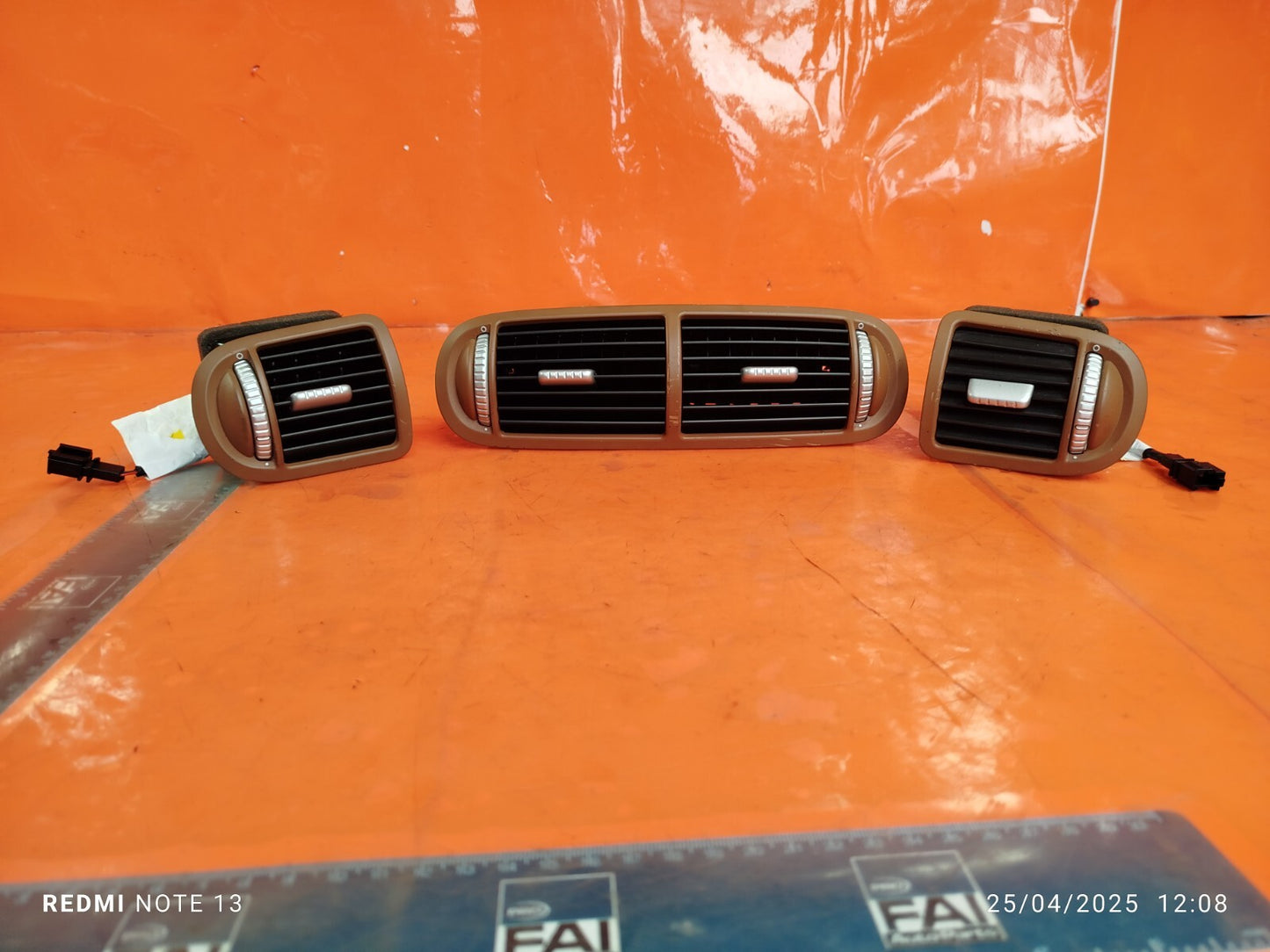 ✅Porsche Cayenne V6 2010 3.6 Petrol DASHBOARD AIR VENTS 7L5819703B 7L5819704B - Image 3
