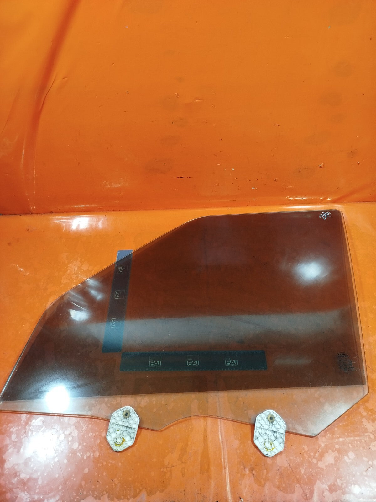 ✅2010 LAND ROVER DISCOVERY 4 L319 FRONT LEFT DOOR GLASS 5H22-21410-BA + WARRANTY - Image 1