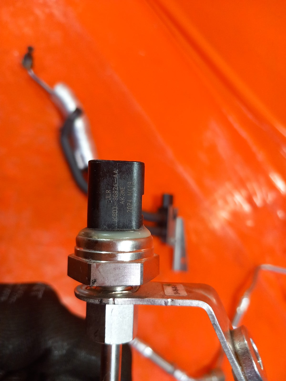 2025 Land Rover Defender L663 Pressure Sensor Pipes GX73-5L200-AA Warranty A396 - Image 5