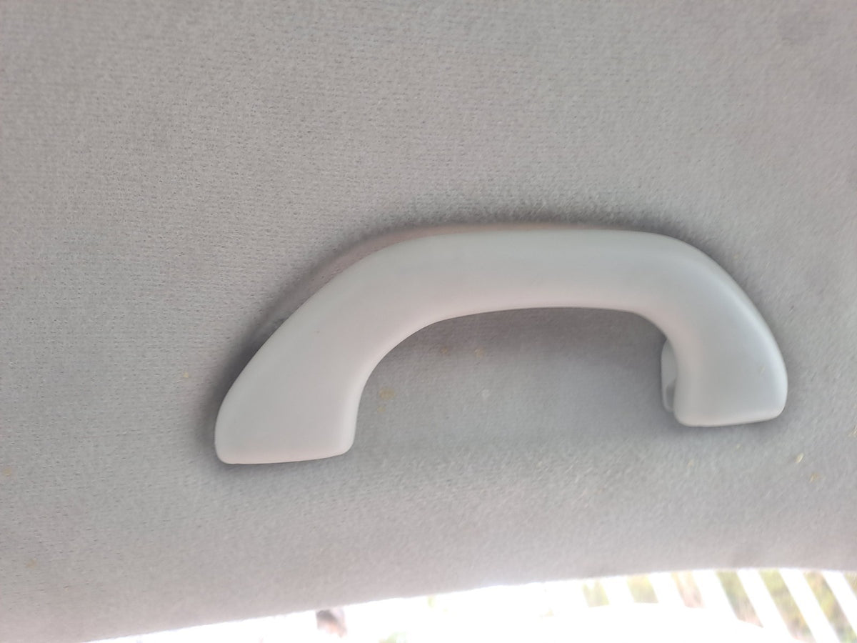 2021 VW Transporter T30 Interior Roof Grab Handle Warranty A410 - Image 1
