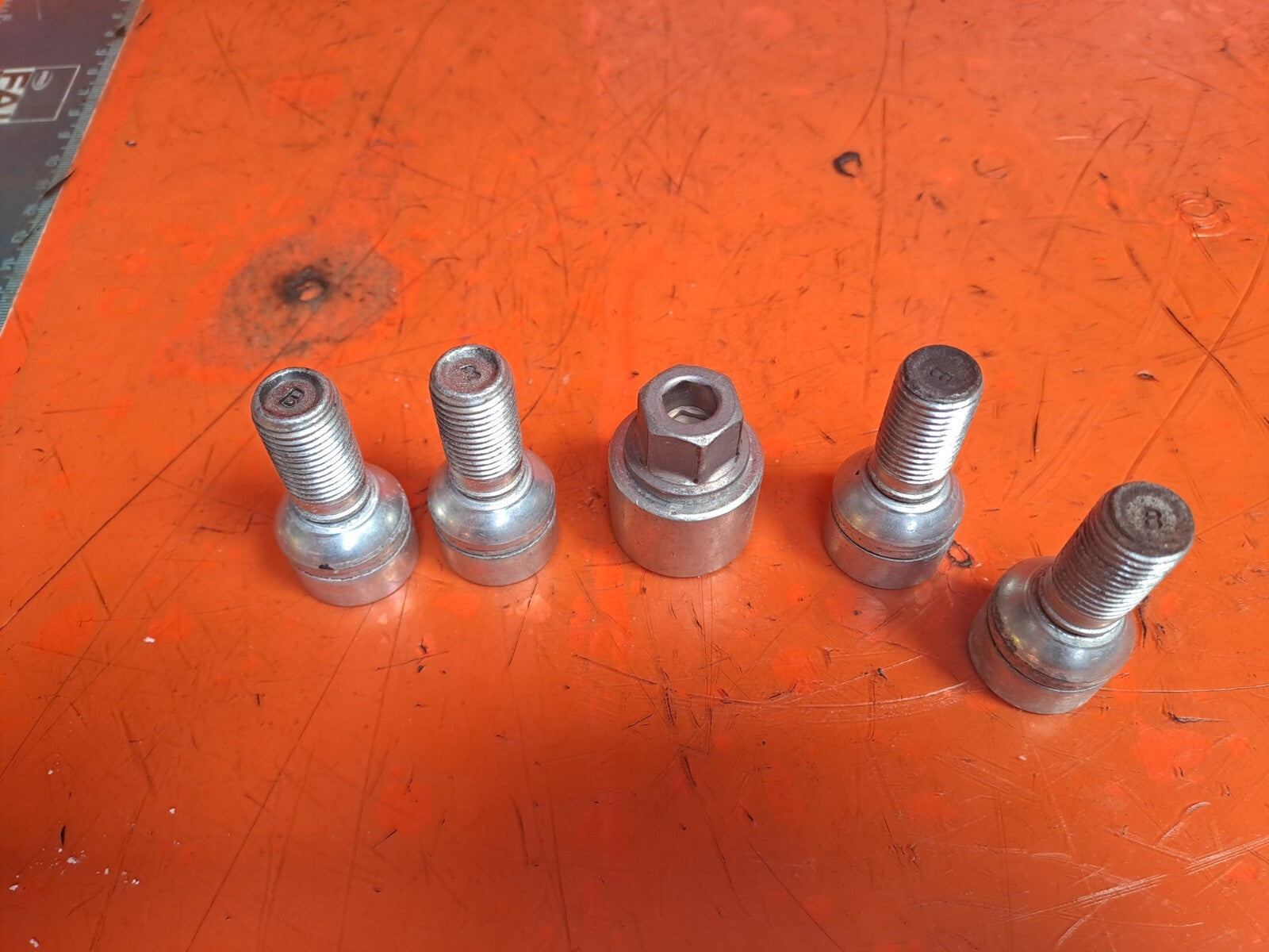 ✅Cupra Born V2 Ev 2023 WHEEL BOLTS NUTS Warranty A209 - Image 5