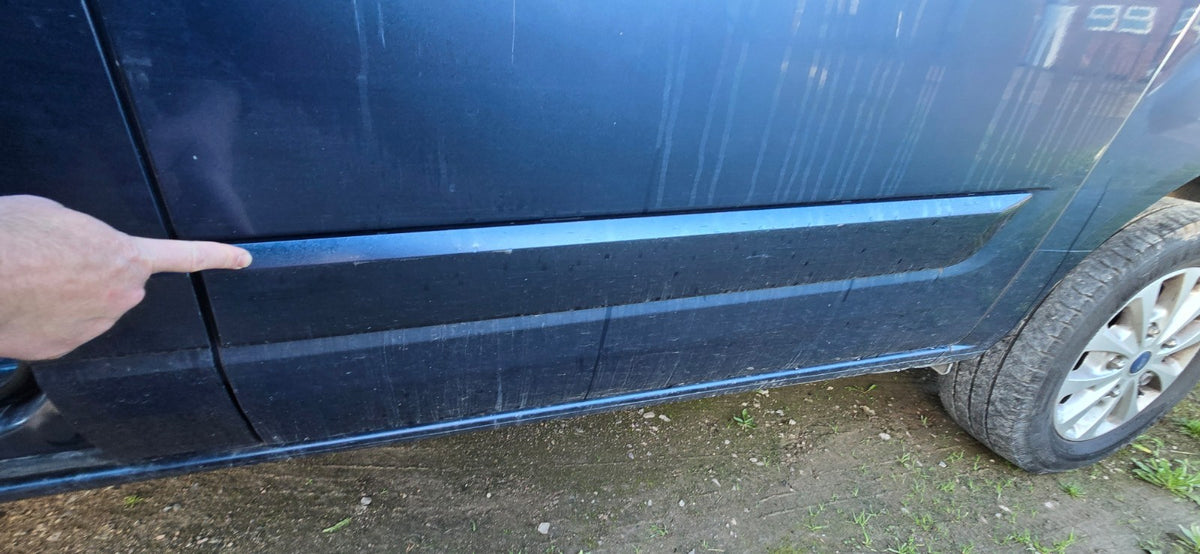 Ford Transit Custom 2.0 Diesel 2021 Left Side Sliding Door Moulding Trim A420 - Image 4