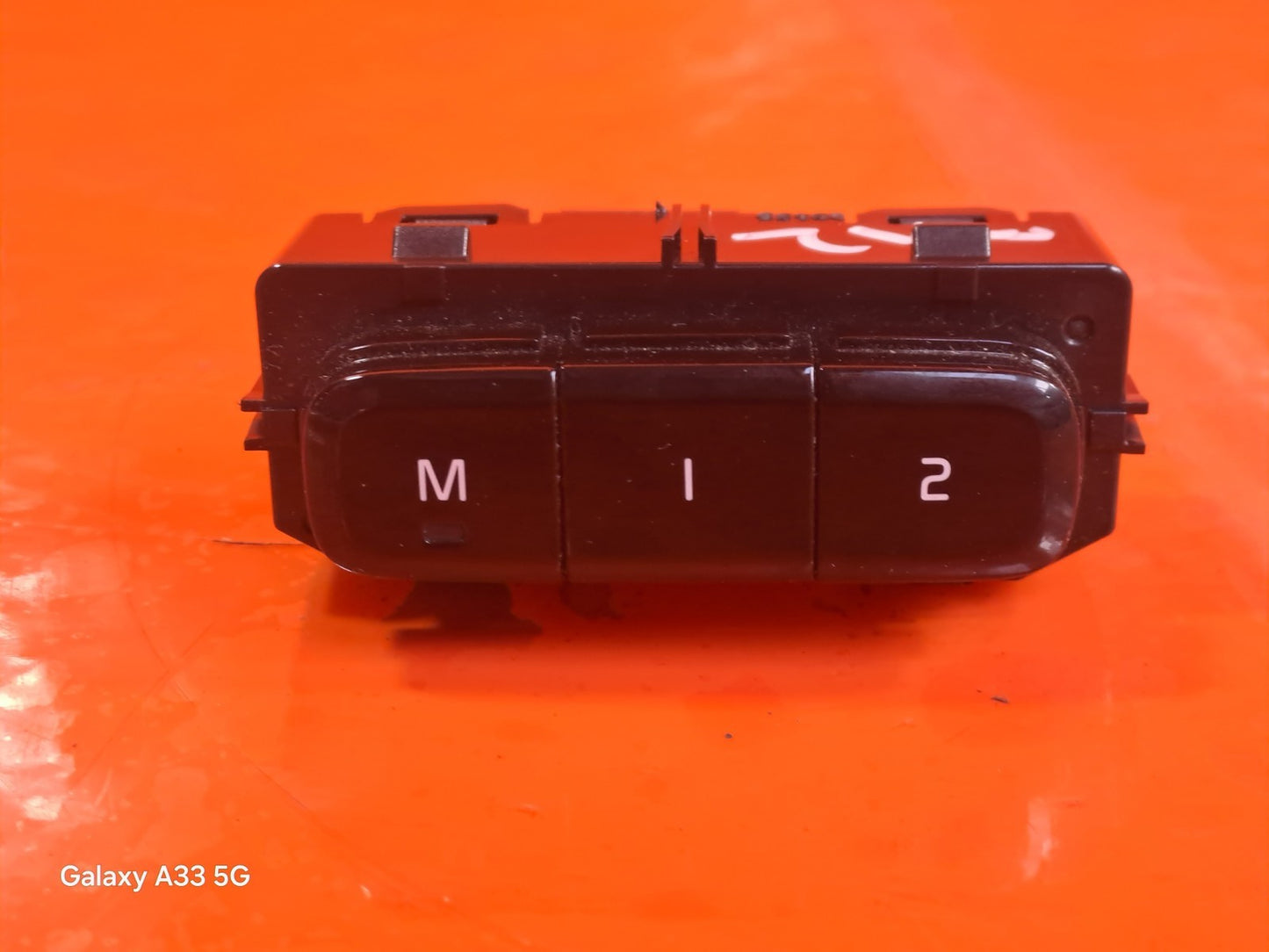 ebay-src:https://i.ebayimg.com/00/s/mtiwmfgxnjaw/z/mlwaaesw~m1pfter/$_57.jpg