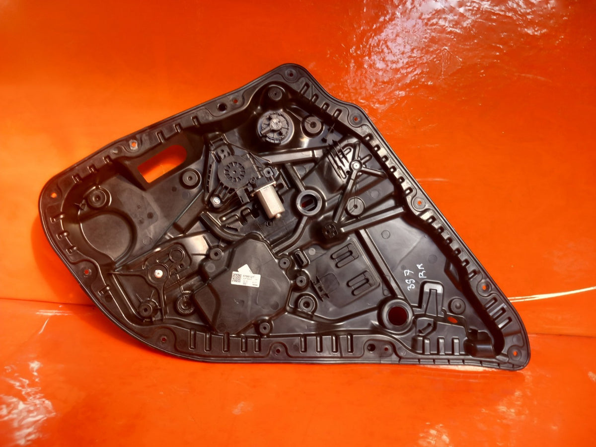 ebay-src:https://i.ebayimg.com/00/s/mtiwmfgxnjaw/z/w3qaaesw40fqtigt/$_57.jpg