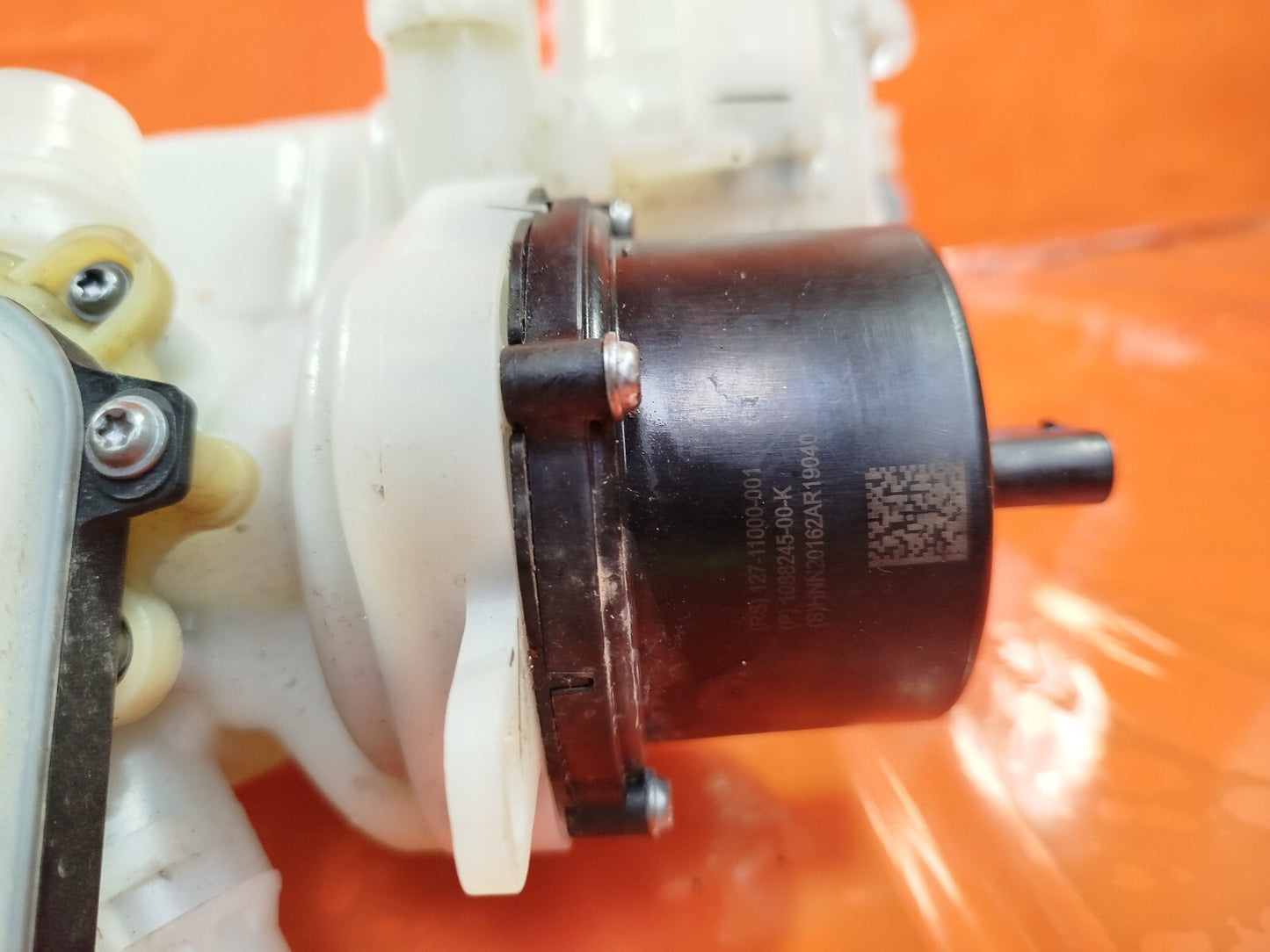 ebay-src:https://i.ebayimg.com/00/s/mtiwmfgxnjaw/z/jbiaaoswv8znzb26/$_57.jpg