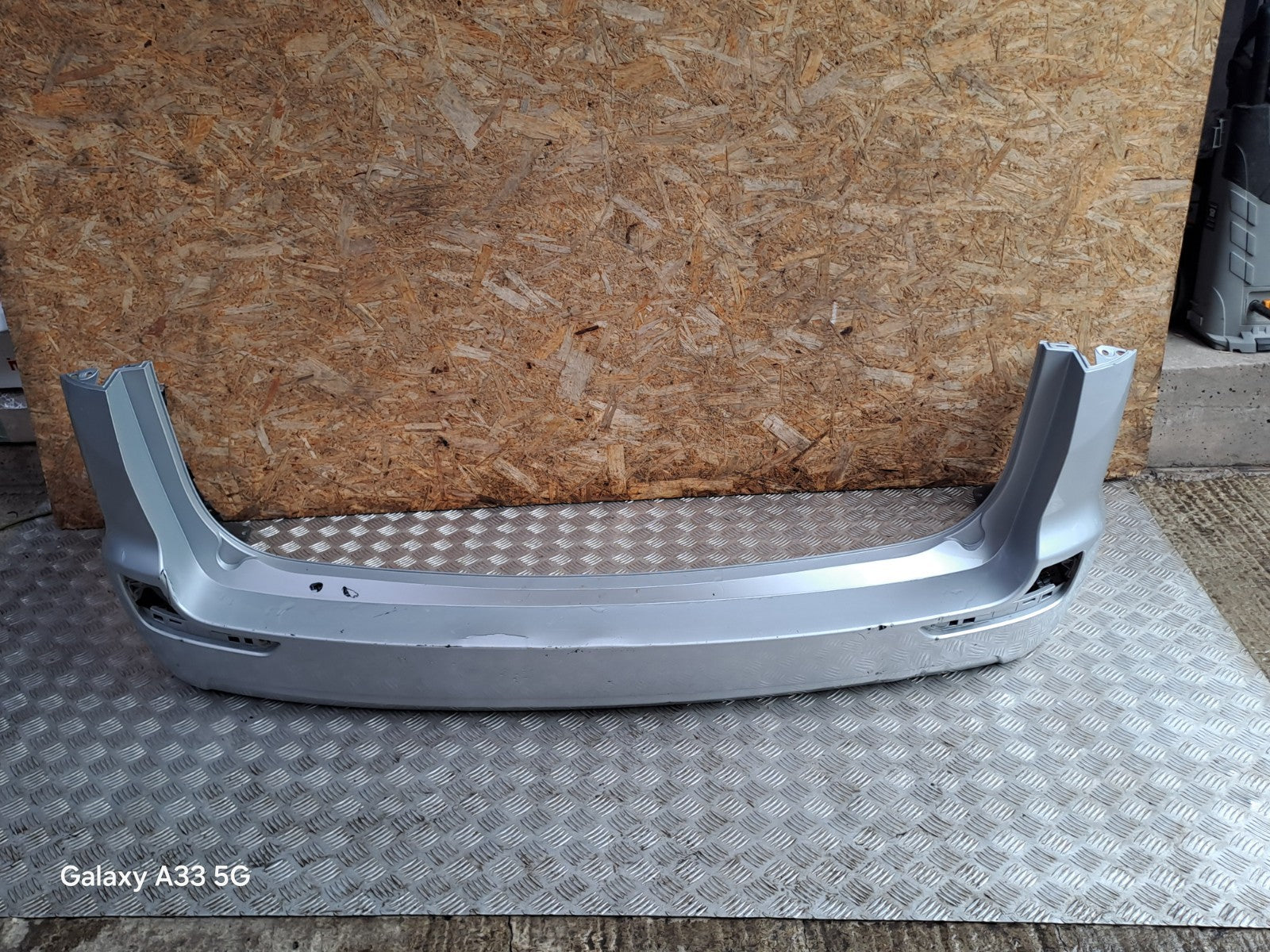 ✅2017 SSANGYONG RODIUS TURISMO REAR BUMPER BARE SILVER Dent A286 - Image 2