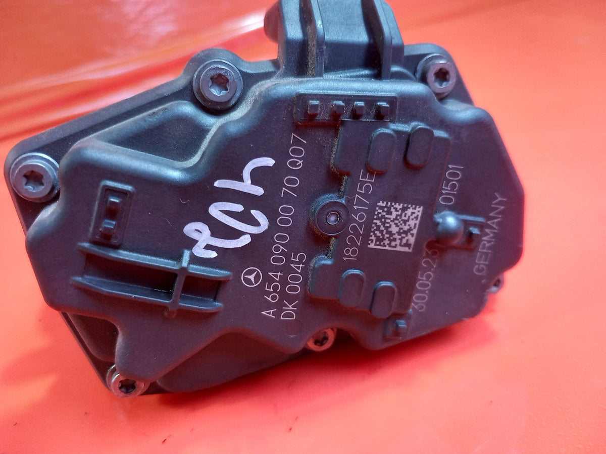 ebay-src:https://i.ebayimg.com/00/s/mtiwmfgxnjaw/z/mgmaaeswyevqfsif/$_57.jpg
