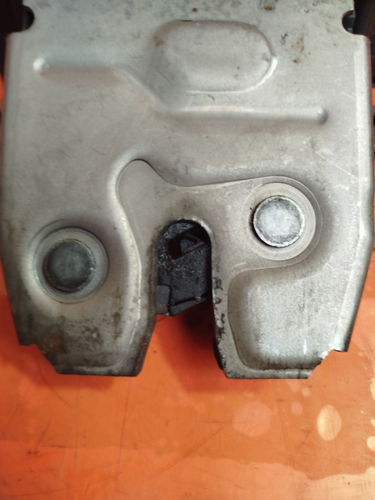 ✅LAND ROVER RANGE ROVER L320 2.7 DIESEL 2007 TAILGATE LOCK CATCH FQR500130 A284 - Image 9