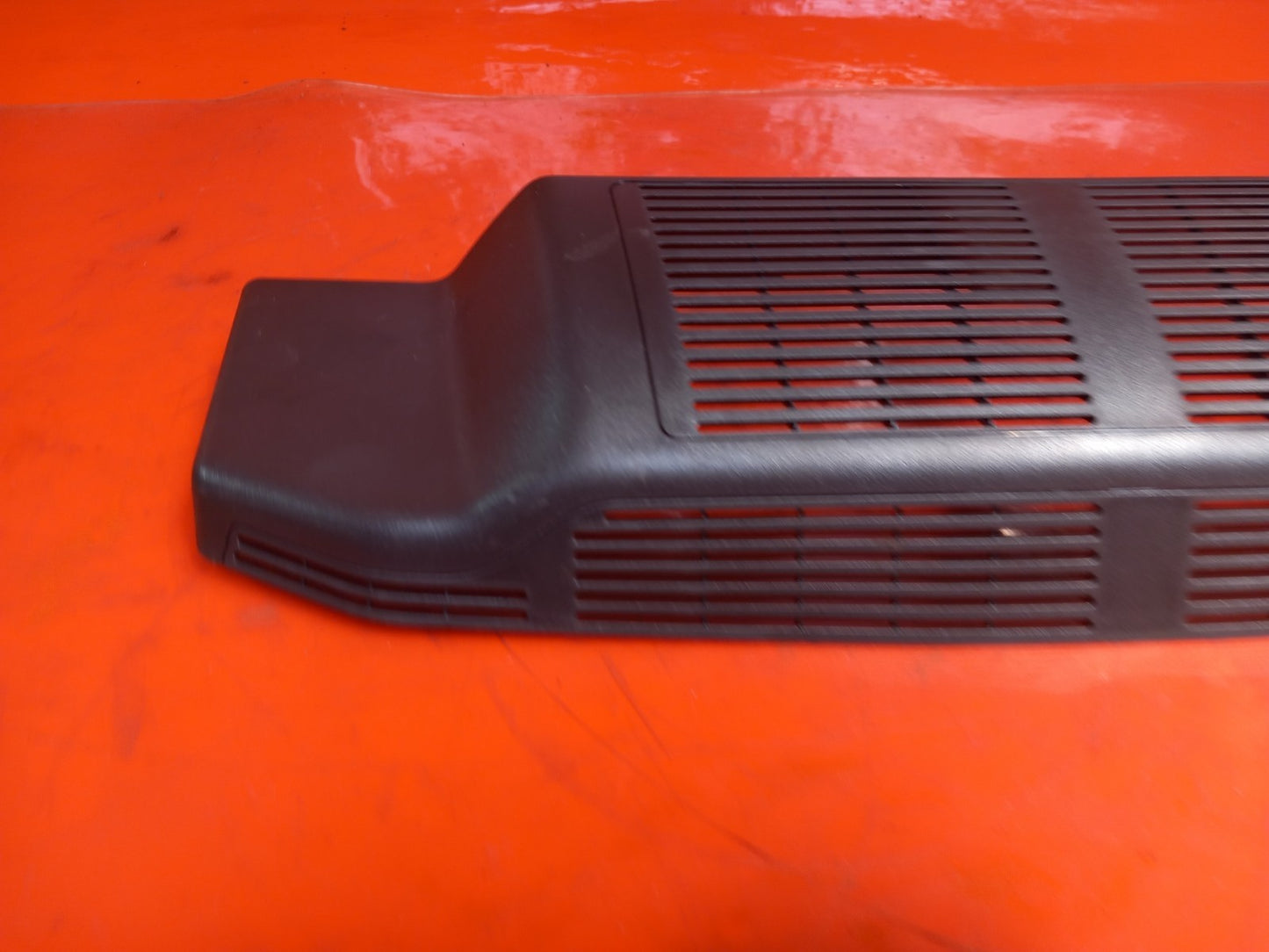 Land Rover Defender L663 3.0 Diesel 2025 Interior Mirror Trim L8B217D737ABW A396 - Image 4