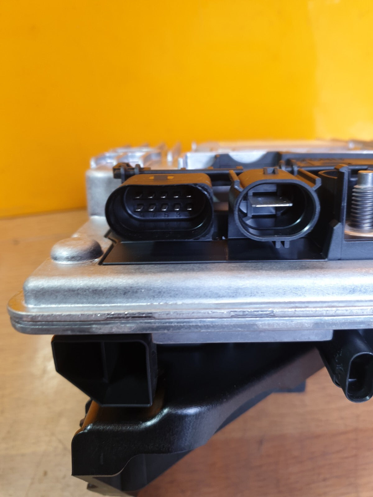ebay-src:https://i.ebayimg.com/00/s/mtywmfgxmjaw/z/gzoaaoswe-nmjupe/$_57.jpg
