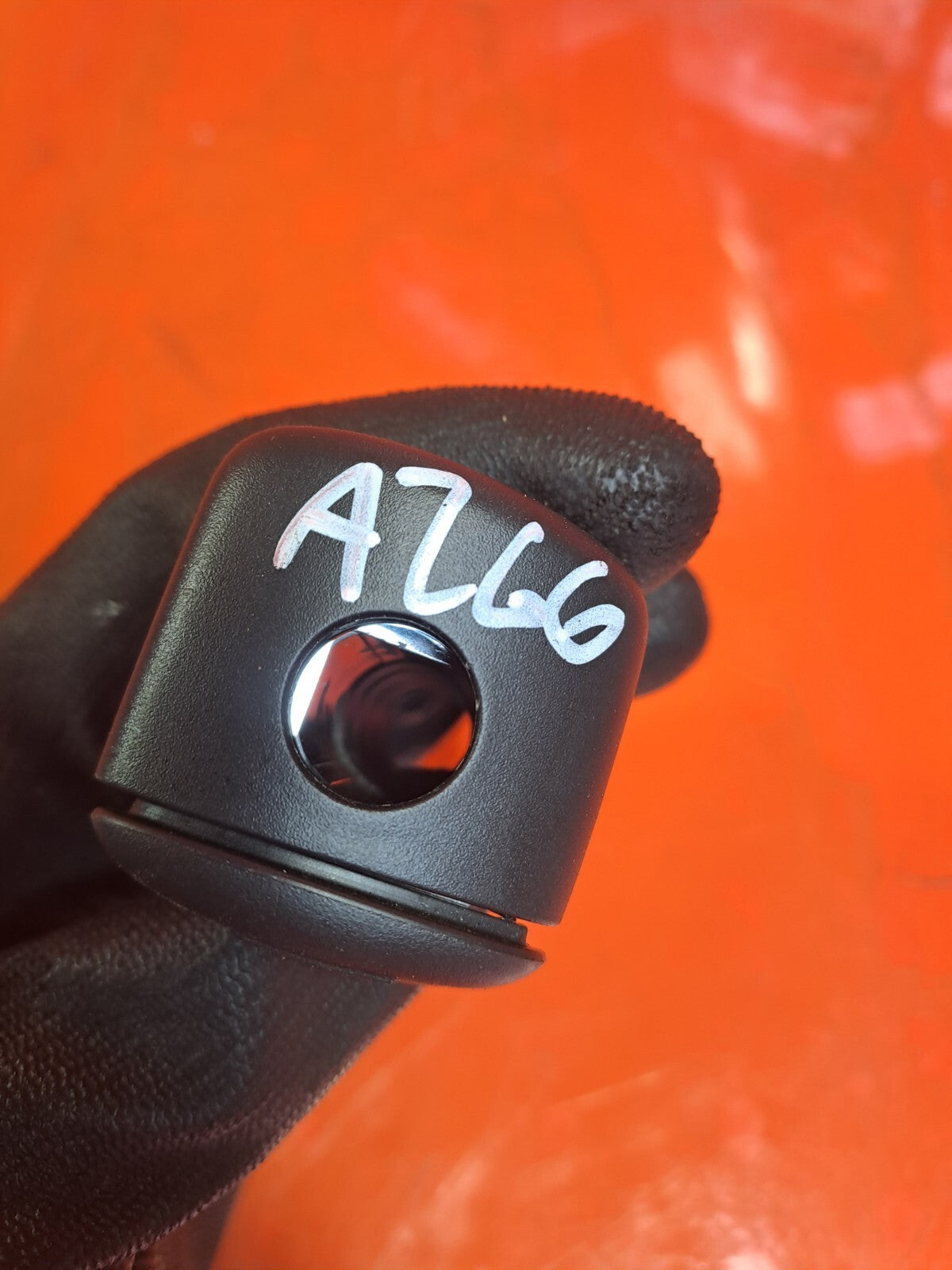 ✅Tesla Model 3 Long Range 2020 CENTER SEAT HEADREST GUIDE SLEEVES 1088854-00-H - Image 8