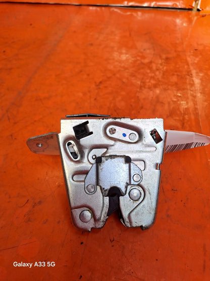 ✅2013 MERCEDES E CLASS W212 TAILGATE LOCK LATCH A2047400735 + WARRANTY - Image 1