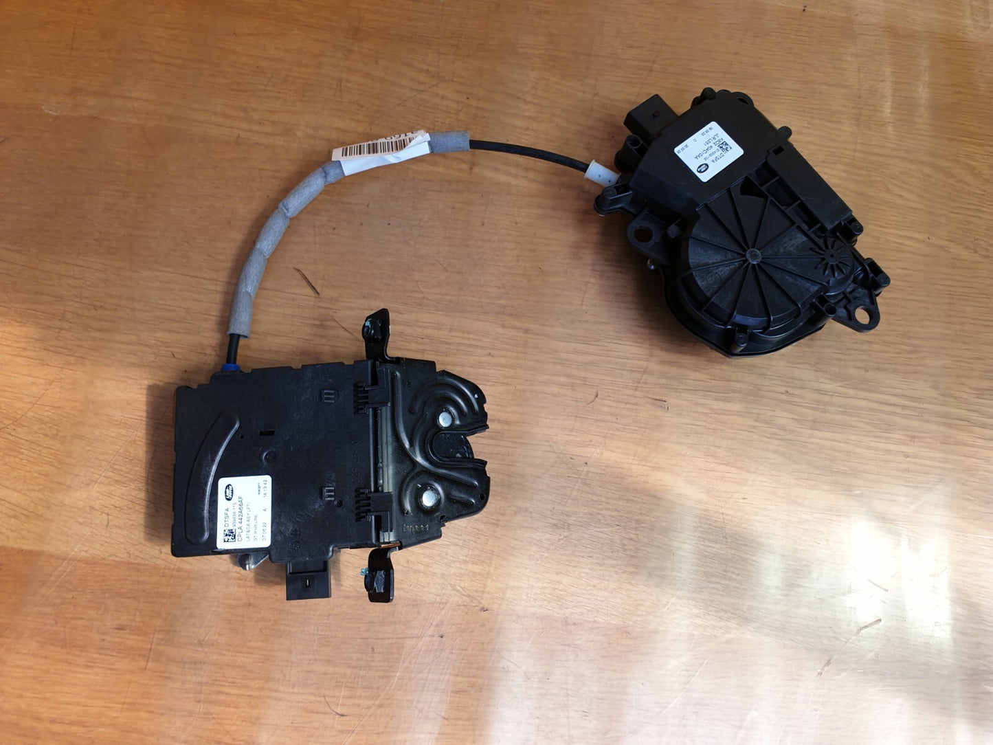 ✅2022 RANGE ROVER EVOQUE L551 REAR TAILGATE LOCK CATCH CPLA442A66AF + WARRANTY - Image 5
