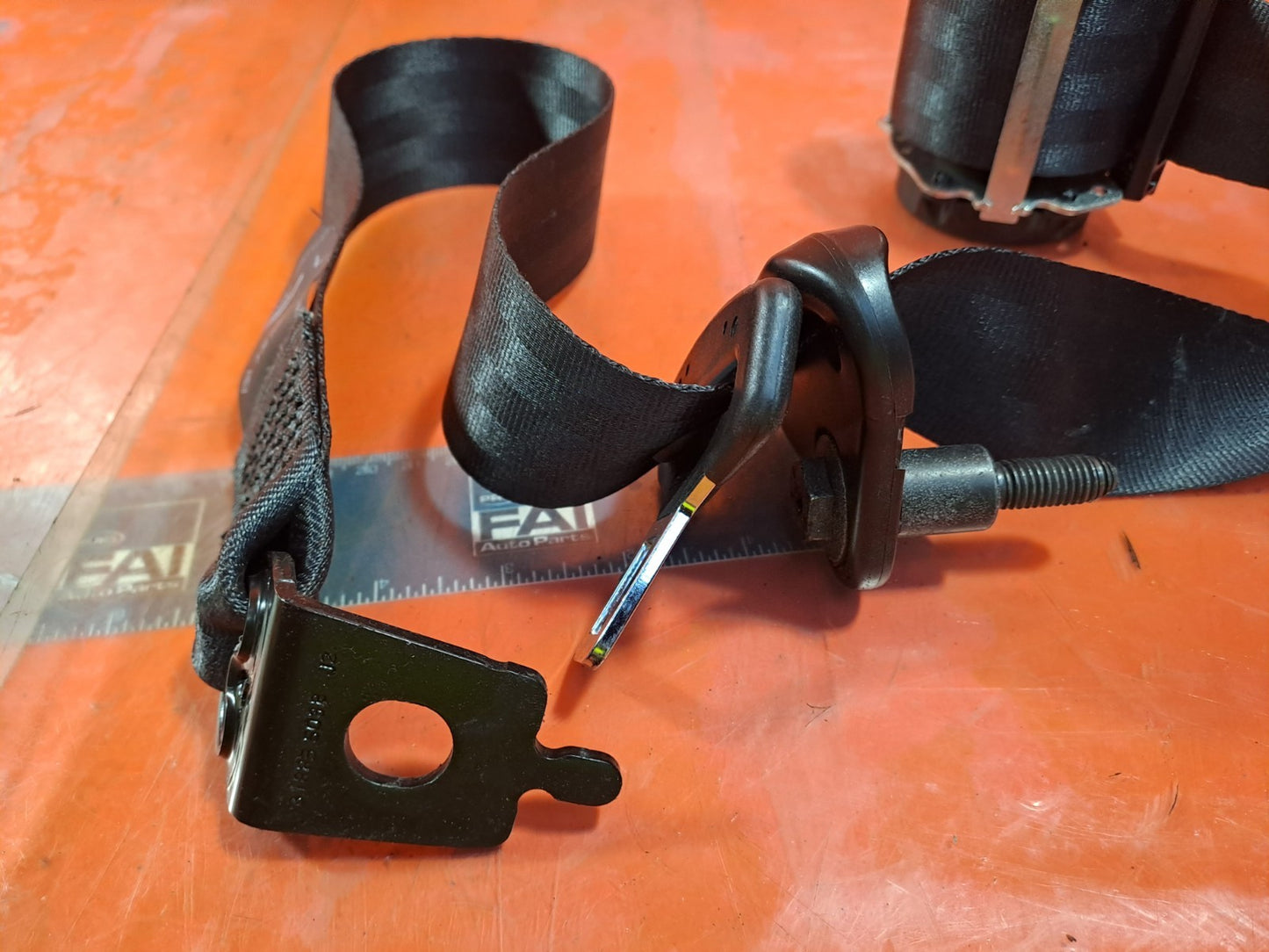 ✅2015 RENAULT ZOE DYNAMIQUE SEAT BELT REAR LEFT 888411545R + WARRANTY A317 - Image 10