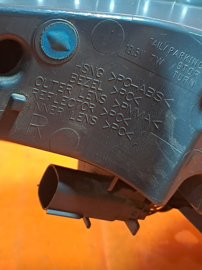 ebay-src:https://i.ebayimg.com/00/s/mtywmfgxmjaw/z/hgqaaoswlizobj9y/$_57.jpg
