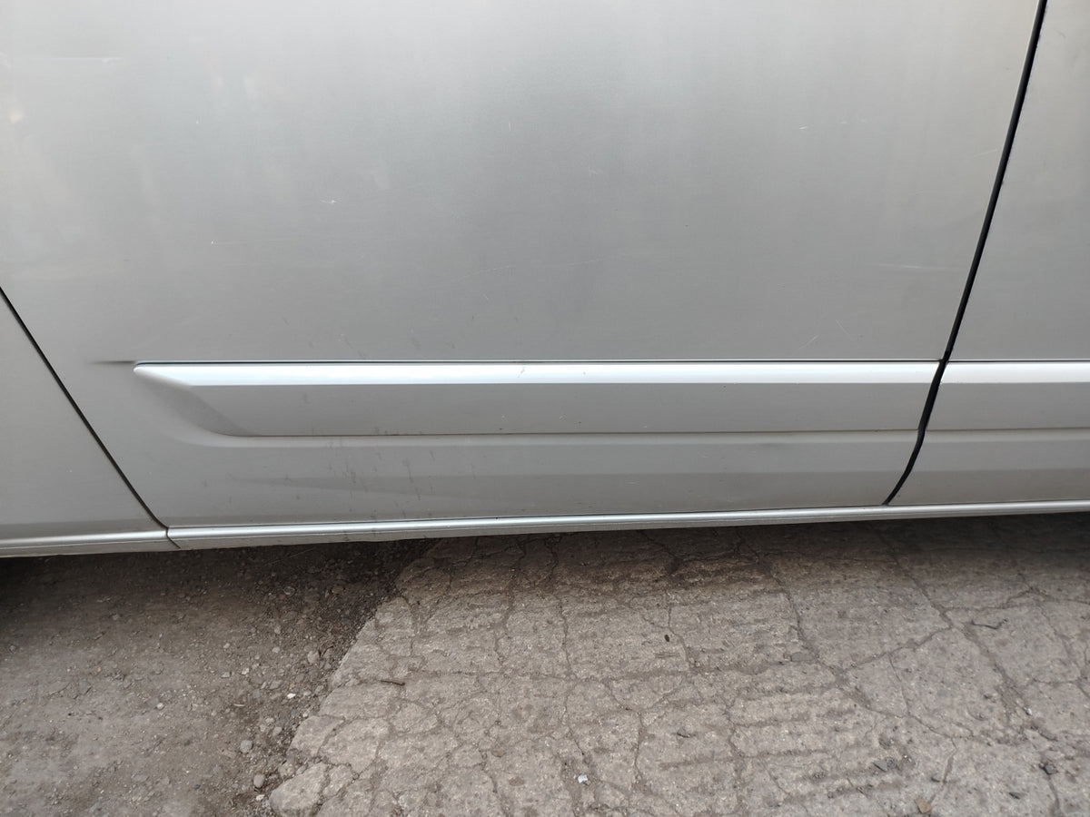 Ford Transit Custom 2.2 Diesel 2015 Right Side Sliding Door Moulding Trim A413 - Image 1