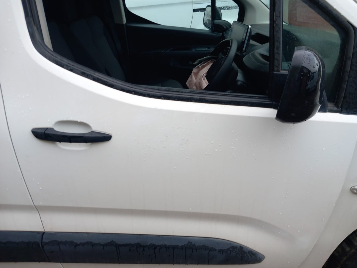 2022 Peugeot Partner K9 Front Right Driver Door Bare White Warranty A419 - Image 3