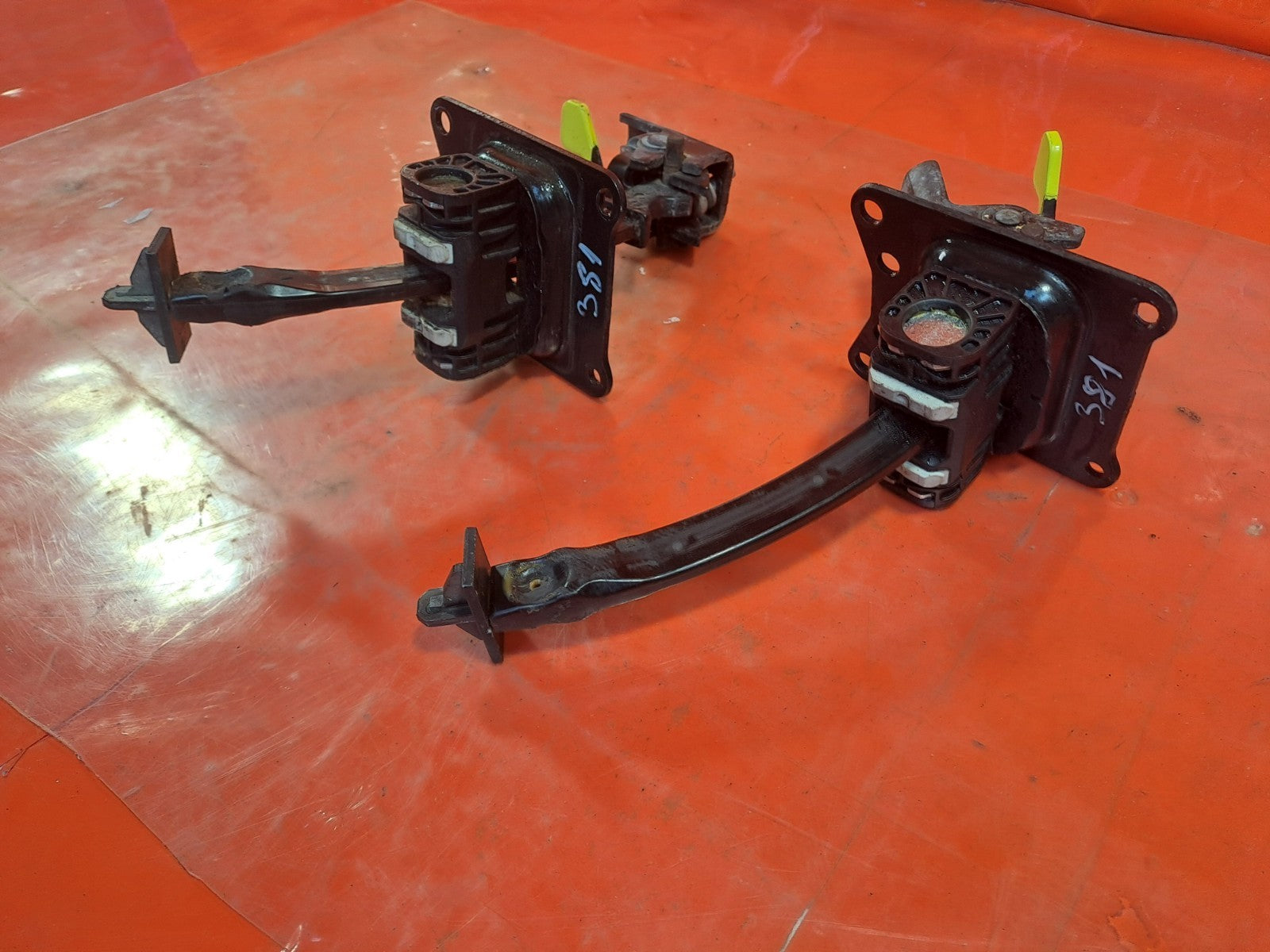 ✅Citroen Berlingo 650 1.5 Diesel 2020 Rear Door Stop Check Strap Pair 9681466280 - Image 4