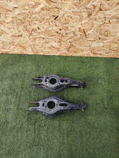 ✅HYUNDAI TUCSON MK4 1.6 PETROL 2023 REAR LOWER CONTROL ARMS PAIR 55210-N9050 - Image 1