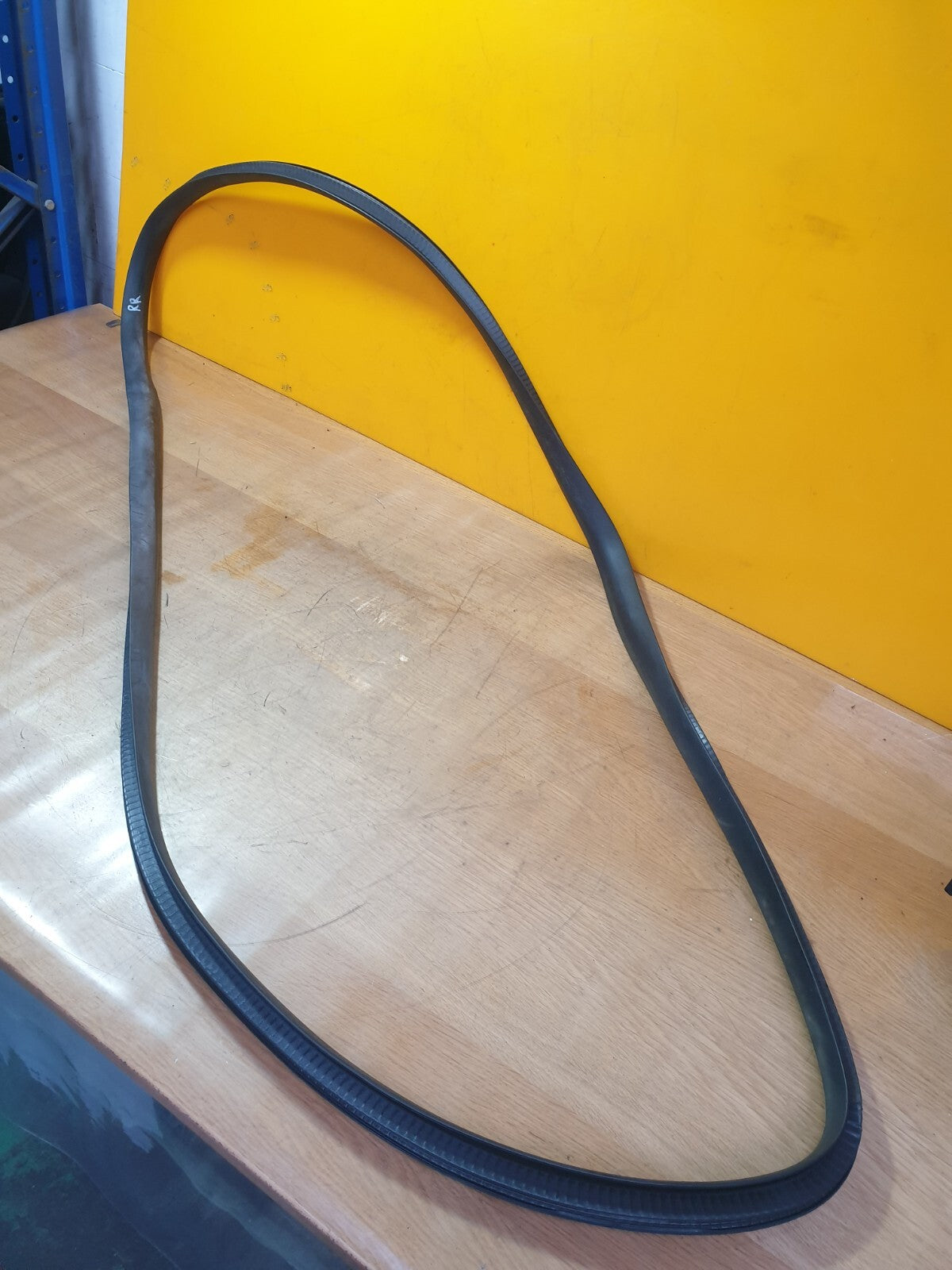 ✅2022 TESLA MODEL Y REAR RIGHT DOOR SEAL + WARRANTY A172 - Image 4