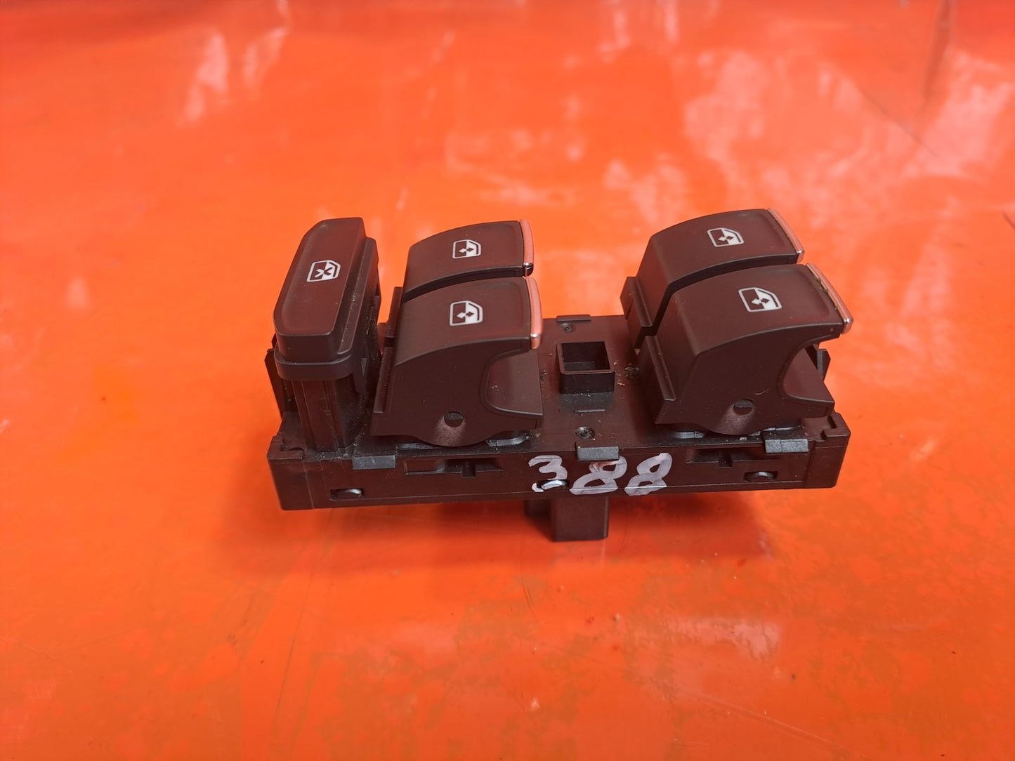 ✅2022 VW Golf GTE Front Right Door Window Switch 5G0959857E + Warranty A388 - Image 3