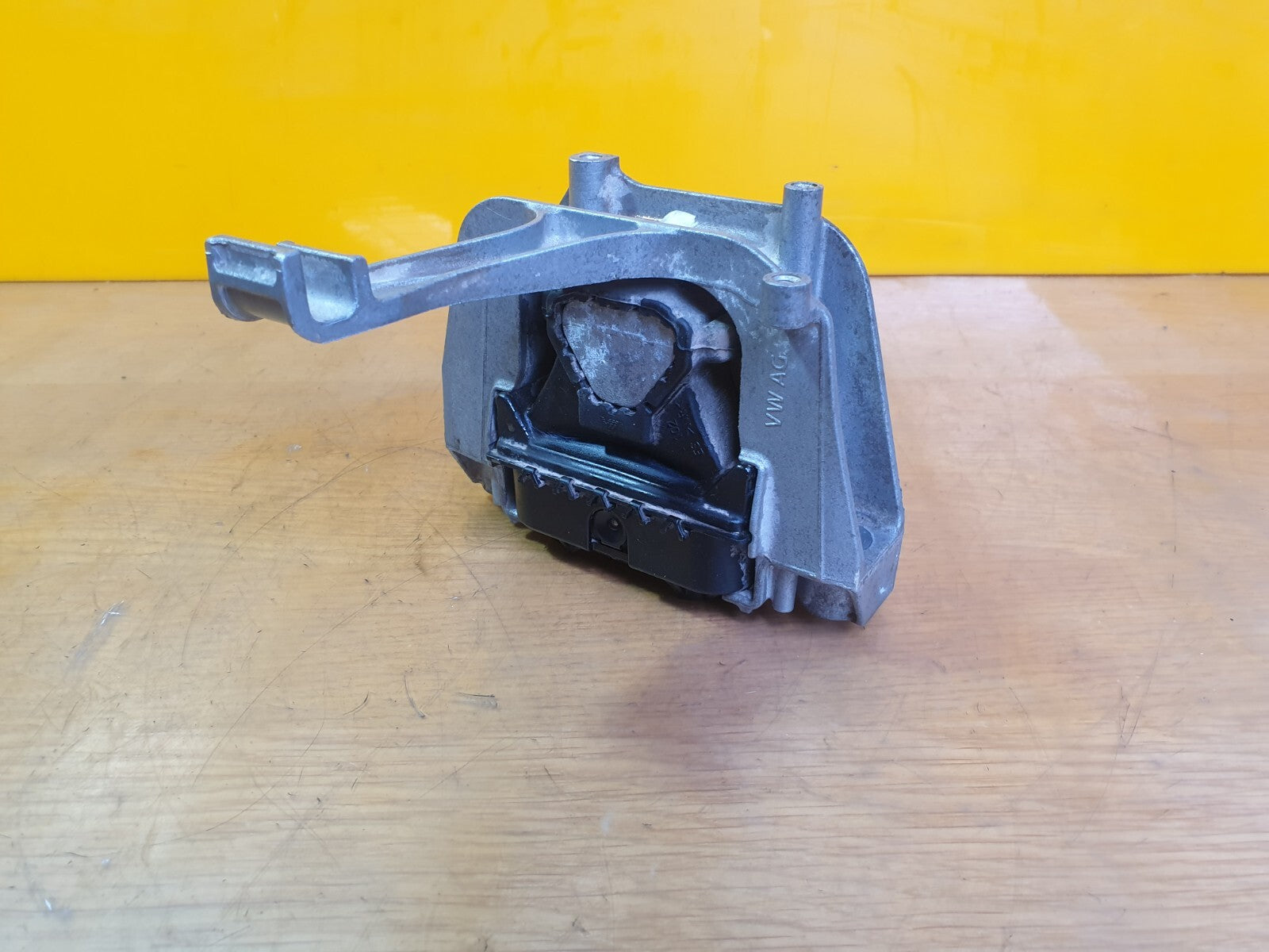 ebay-src:https://i.ebayimg.com/00/s/mtiwmfgxnjaw/z/nzsaaoswtsrmby8f/$_57.jpg