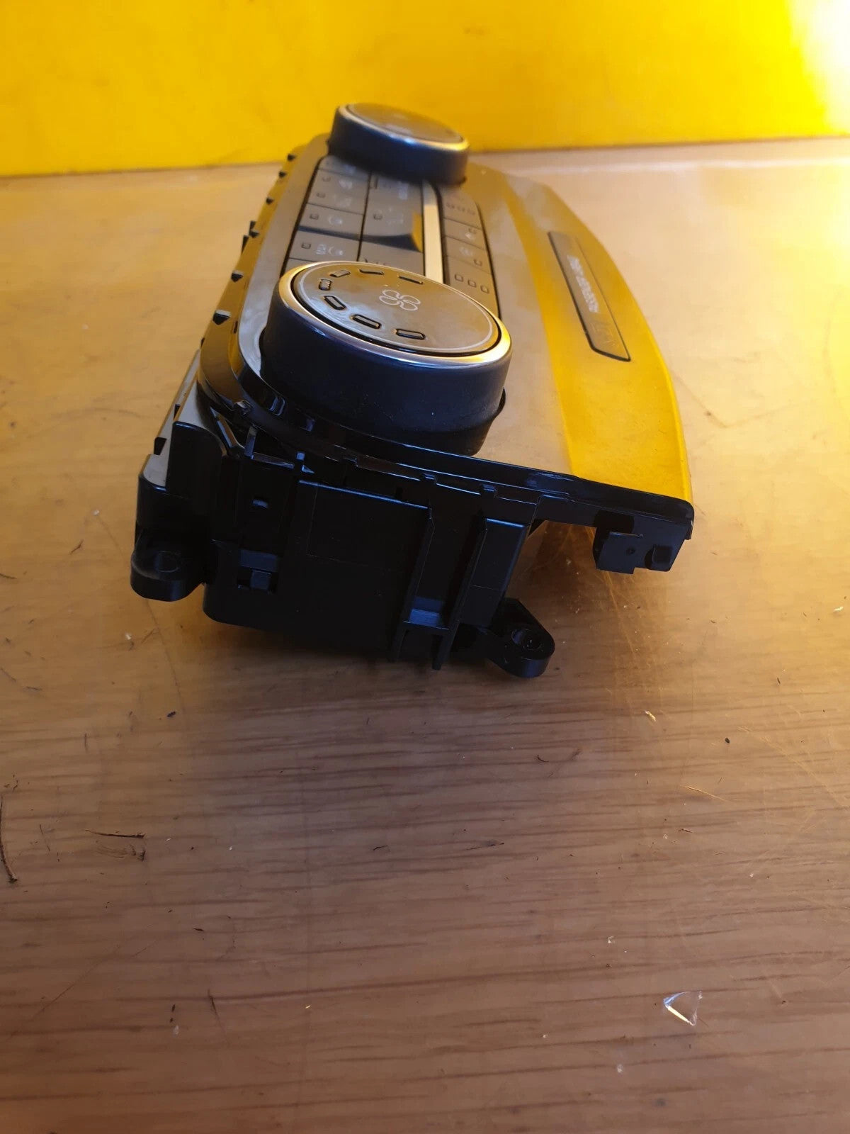 ebay-src:https://i.ebayimg.com/00/s/mtywmfgxmjaw/z/gawaaeswzqjqfsch/$_57.jpg