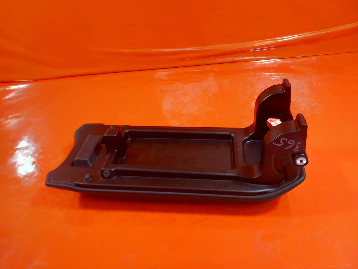 ebay-src:https://i.ebayimg.com/00/s/mtiwmfgxnjaw/z/ymoaaeswwhdqmn06/$_57.jpg