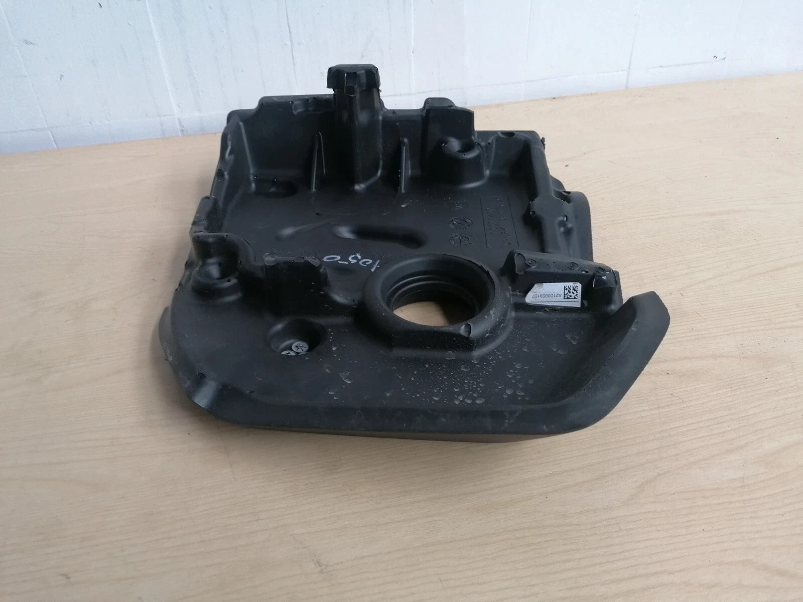 ebay-src:https://i.ebayimg.com/00/s/mtiwmfgxnjaw/z/bfcaaeswhijp8jou/$_57.jpg