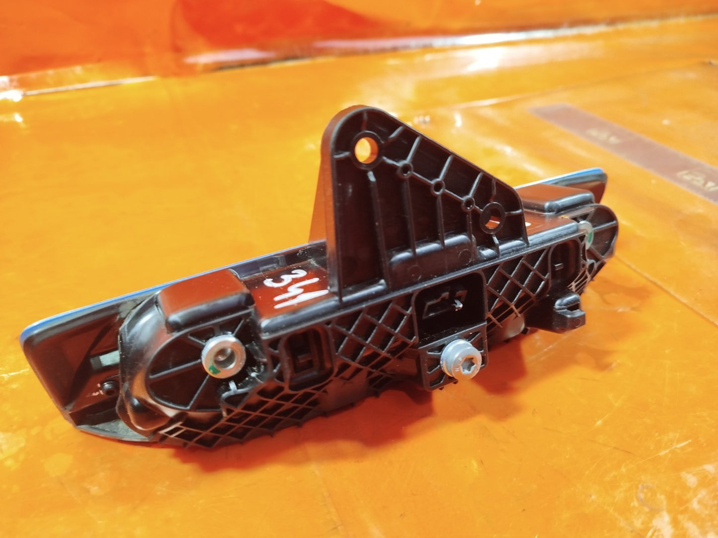 ebay-src:https://i.ebayimg.com/00/s/mtiwmfgxnjaw/z/rfeaaeswtbhpgzdn/$_57.jpg
