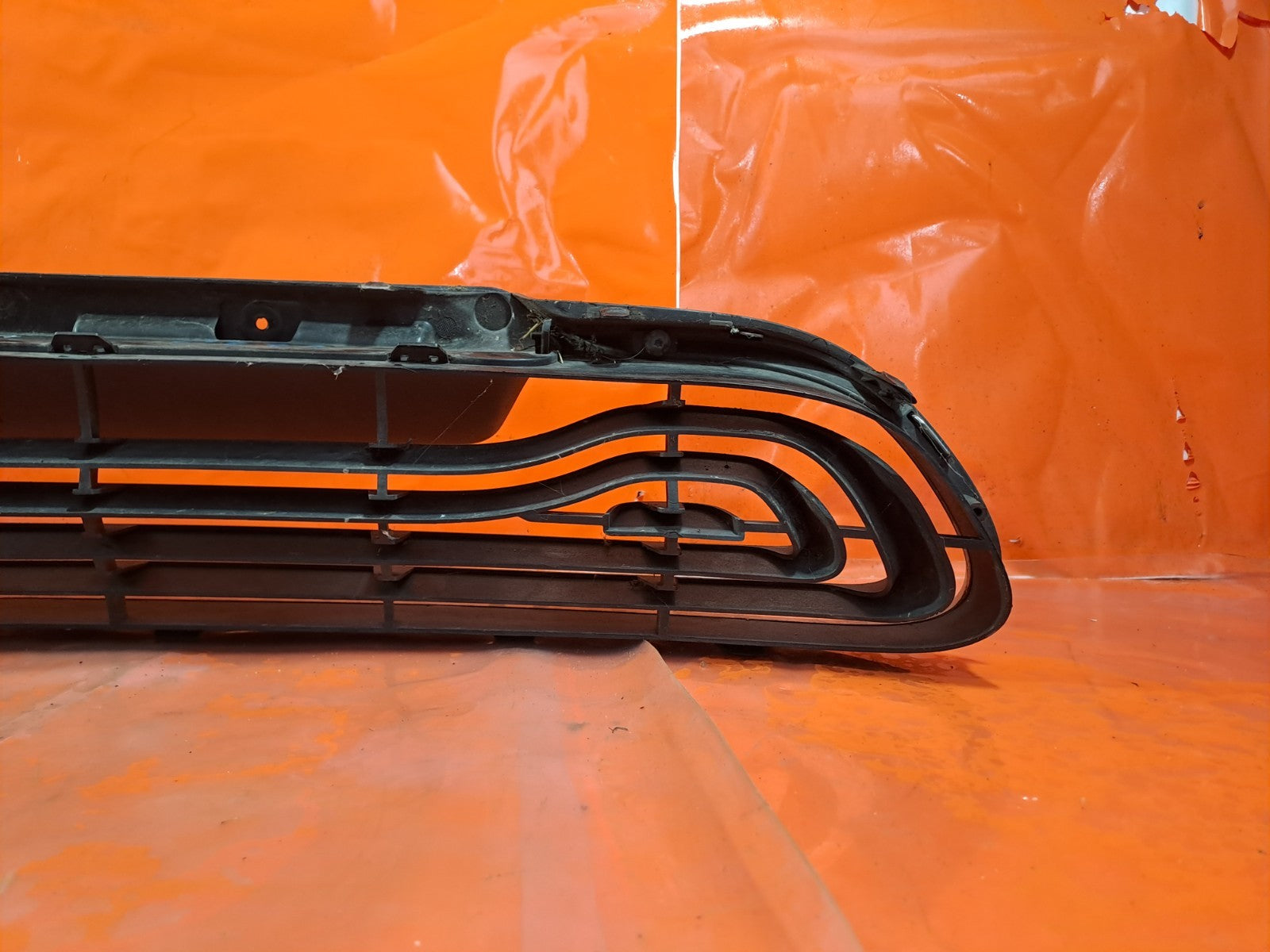 ✅2015 RENAULT ZOE DYNAMIQUE FRONT BUMPER LOWER GRILLE 1119778X + WARRANTY A317 - Image 9
