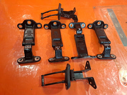 ebay-src:https://i.ebayimg.com/00/s/mtiwmfgxnjaw/z/vdiaaeswoahpjy-d/$_57.jpg