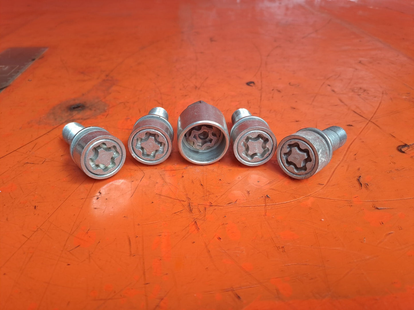ebay-src:https://i.ebayimg.com/00/s/mtiwmfgxnjaw/z/i5saaoswdnfowwin/$_57.jpg