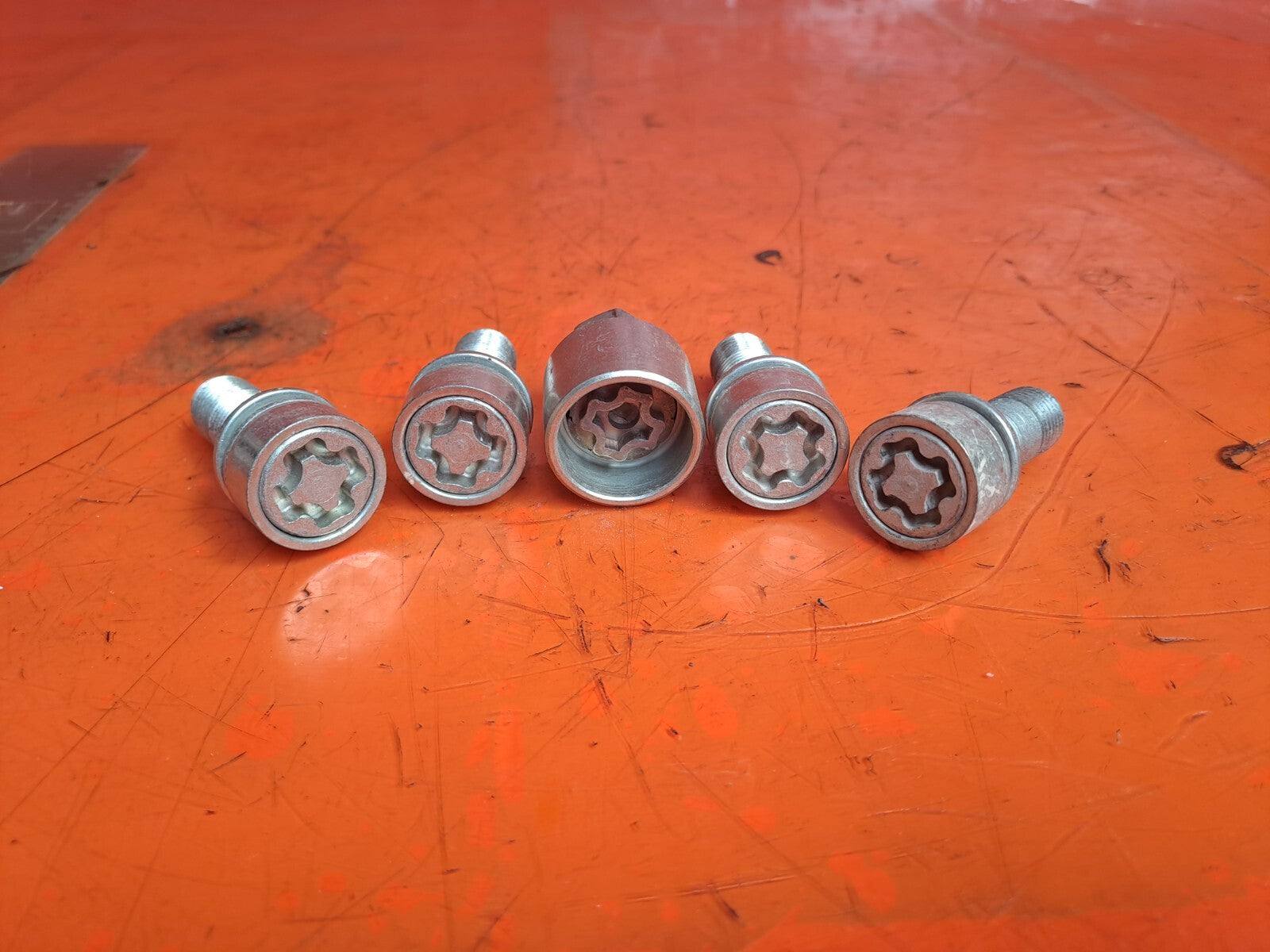 ebay-src:https://i.ebayimg.com/00/s/mtiwmfgxnjaw/z/i5saaoswdnfowwin/$_57.jpg