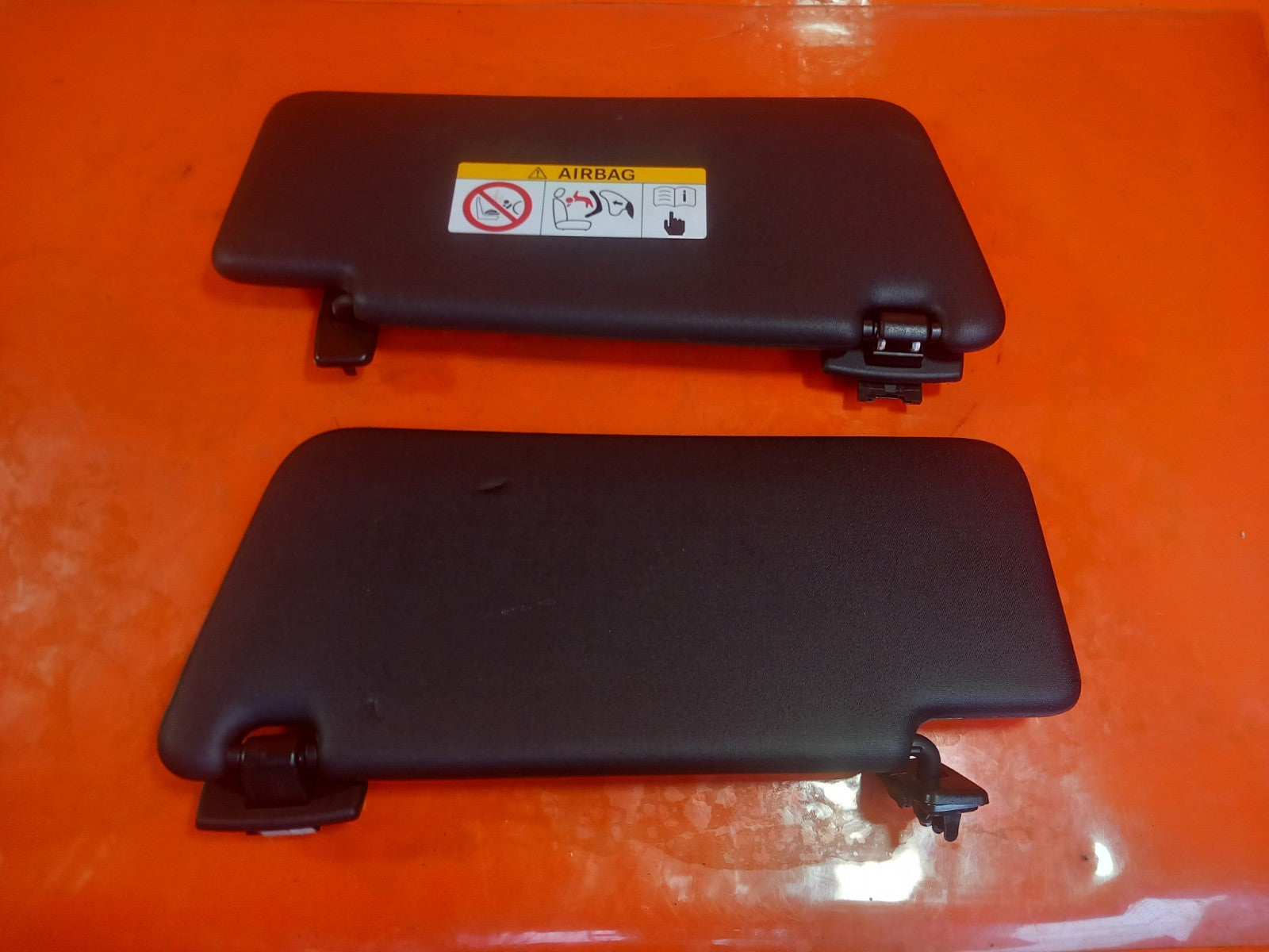 2025 Mercedes GLE W167 AMG Sun Visor Pair A0998210011 Warranty A397 - Image 3
