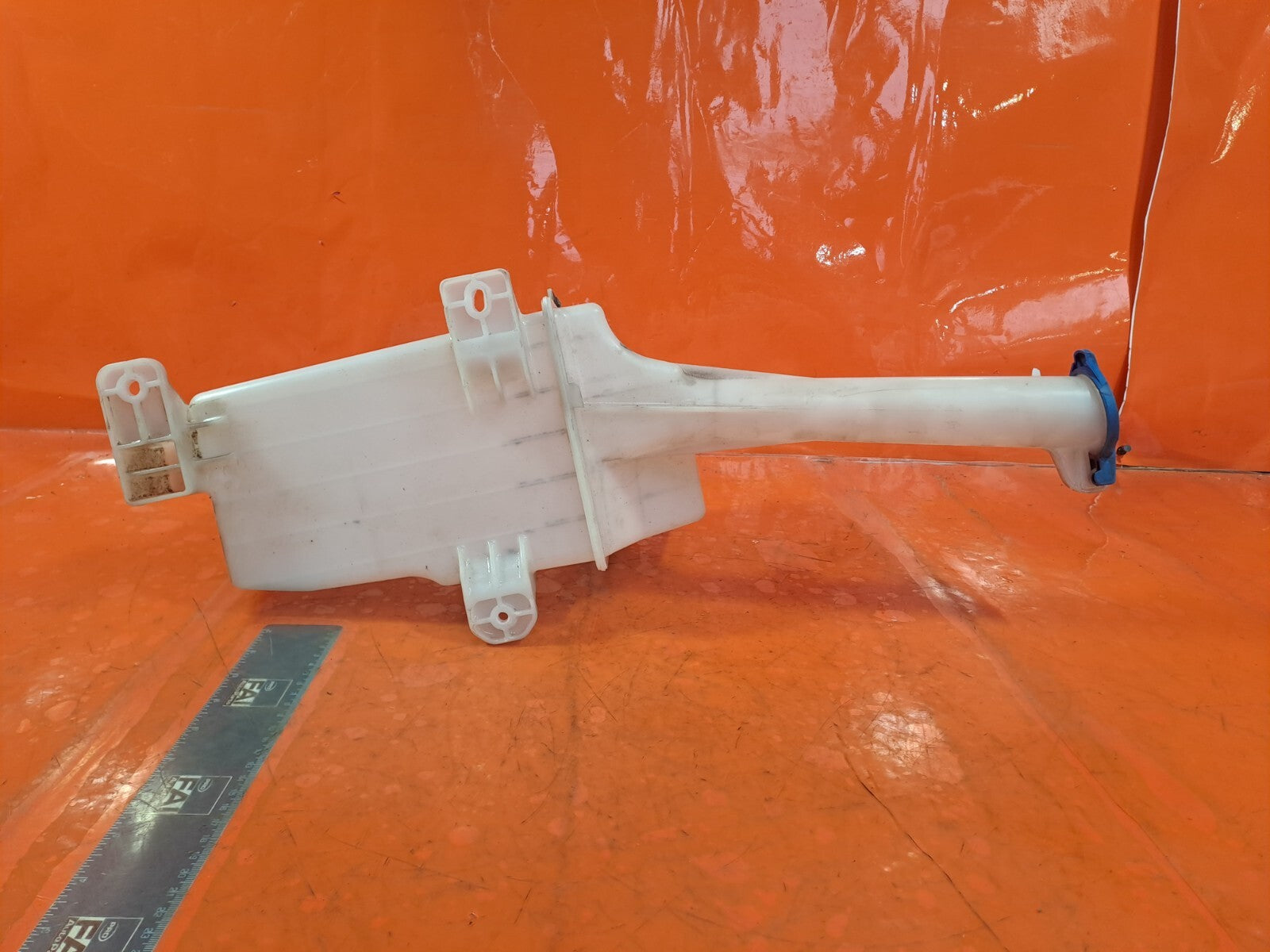 ✅Ssangyong Tivoli Ex 2016 1.6 Diesel Window Washer Fluid Tank 78413-35000 A279 - Image 10