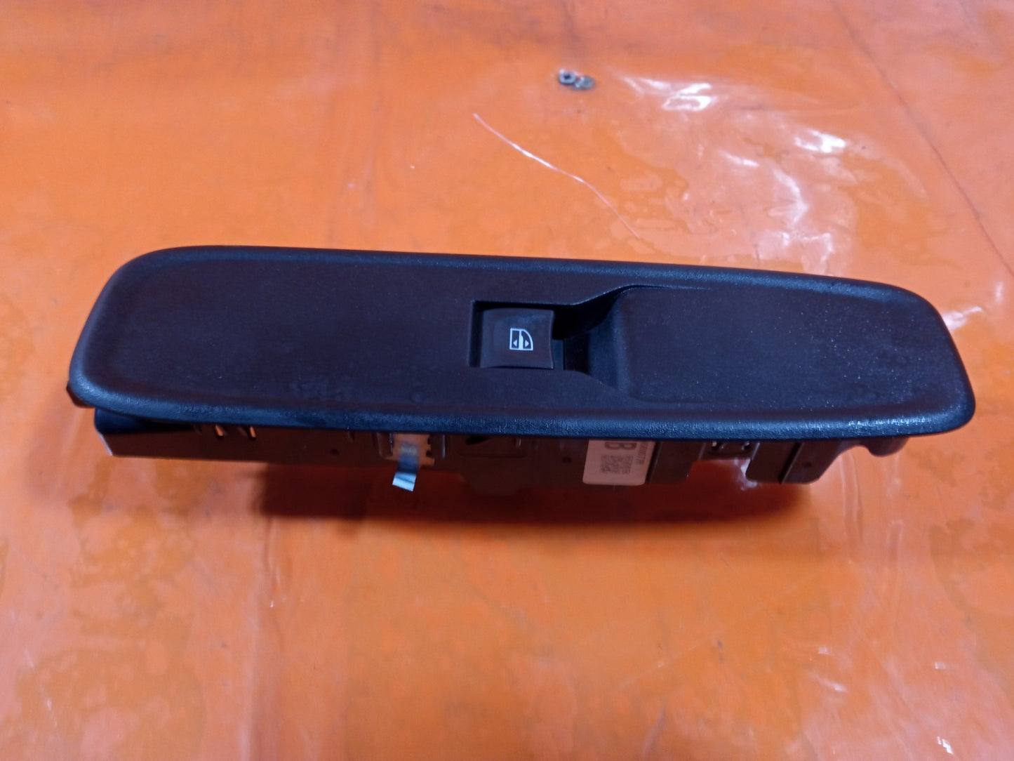 ✅Dacia Duster Journey 1.3 Petrol 2024 Rear Right Electric Window Switch A364 - Image 5