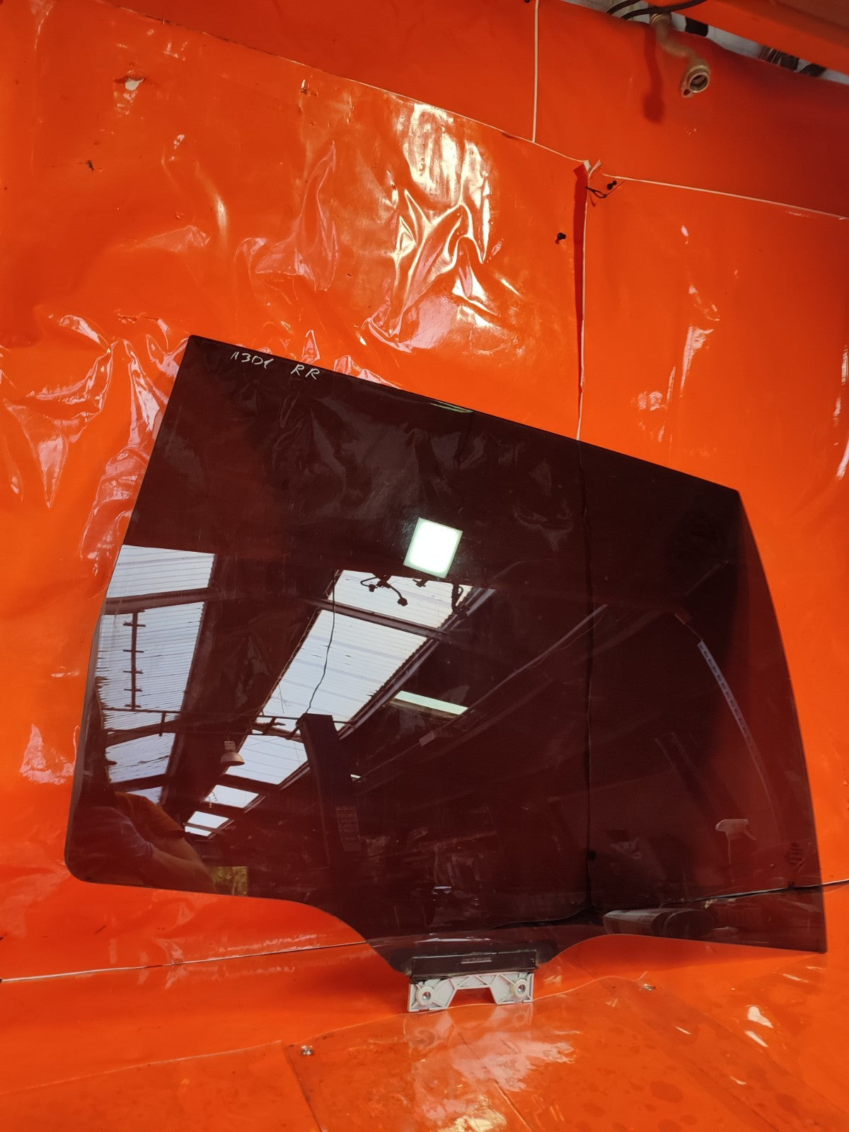 ✅FORD GALAXY ZETEC 2.0 DIESEL 2018 REAR RIGHT DOOR WINDOW GLASS EM2BU25712B A301 - Image 2