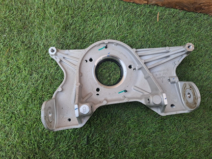 2024 TESLA MODEL 3 LONG FRONT RIGHT STRUT UPPER HOLDER 1044037-00-C A207 - Image 1