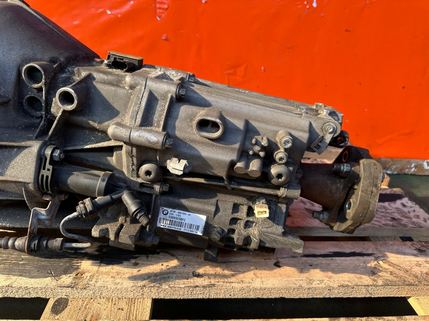 ✅BMW F22 218D SPORT 2.0 DIESEL 2015 6 SPEED MANUAL GEARBOX GS6-17DG 8607320 A361 - Image 5