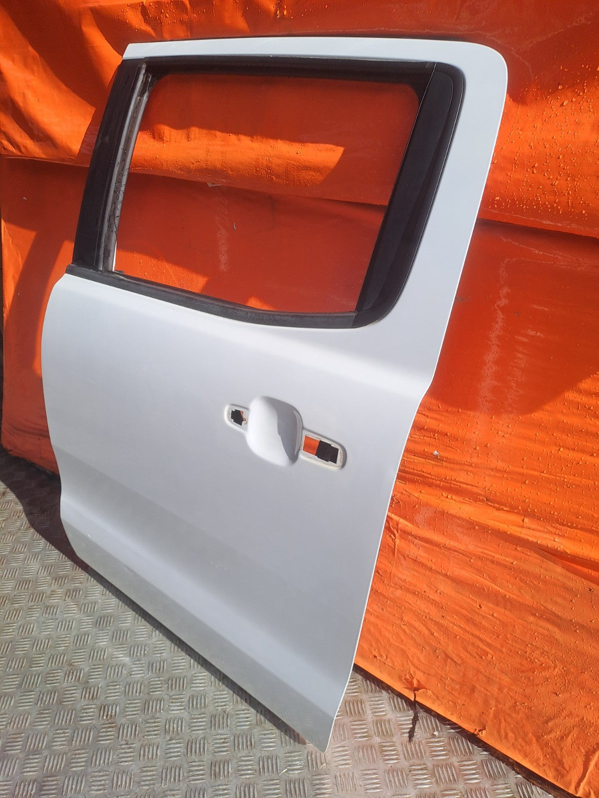 2017 Ford Ranger Wildtrak Rear Left Door Frozen White Warranty A401 - Image 6
