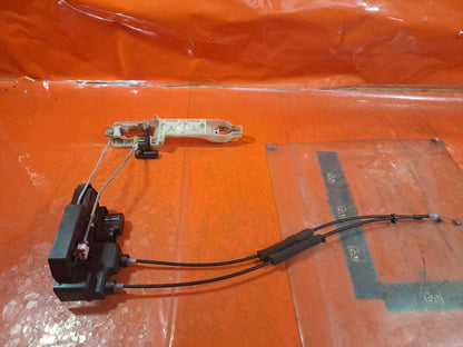 ✅SSANGYONG KORANDO 2.2 DIESEL 2015 FRONT RIGHT DOOR LOCK MECHANISM Warranty A337 - Image 6