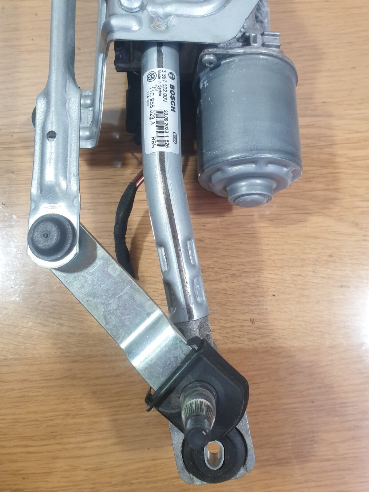 ebay-src:https://i.ebayimg.com/00/s/mtywmfgxmjaw/z/vbaaaoswddhmuqh1/$_57.jpg