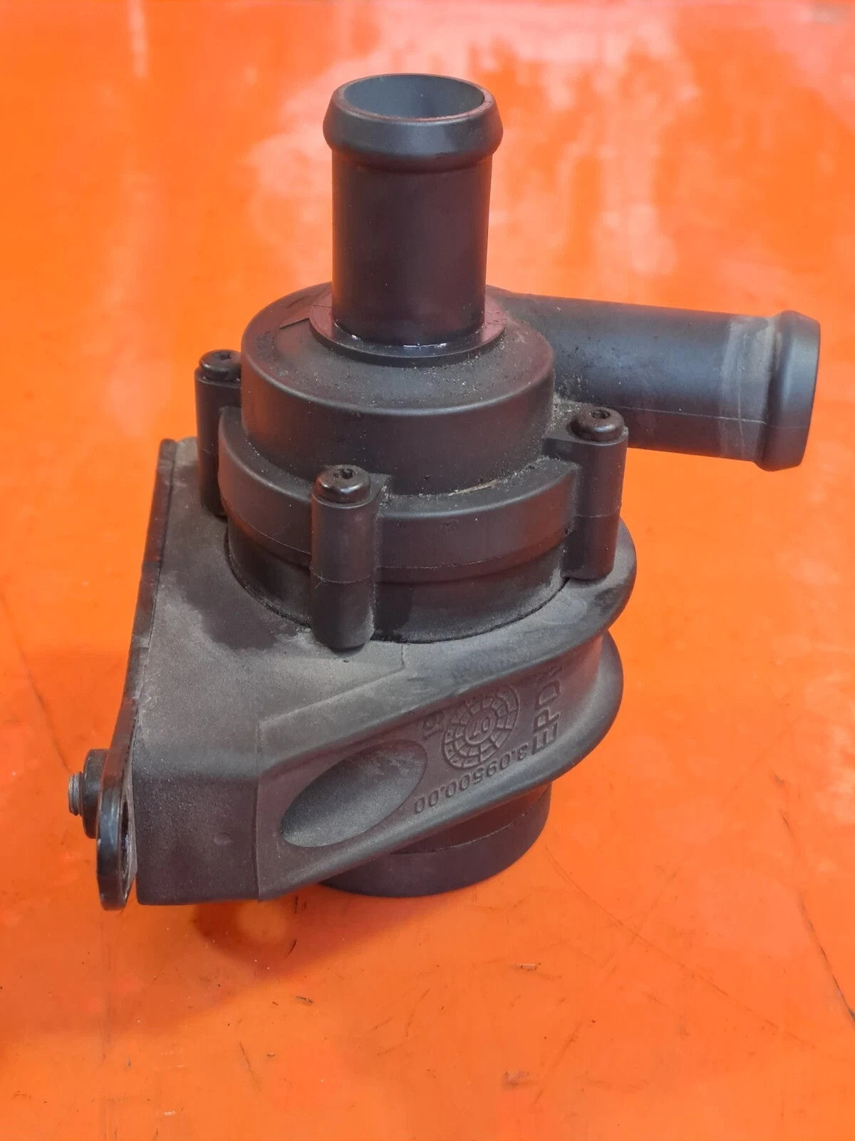 ebay-src:https://i.ebayimg.com/00/s/mtywmfgxmjaw/z/veeaaeswiwdqqqos/$_57.jpg
