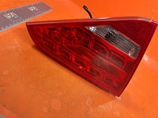 ✅AUDI A5 S LINE CABRIO 2.0 PETROL 2009 REAR LEFT INNER TAIL LIGHT 8T0945093A - Image 2