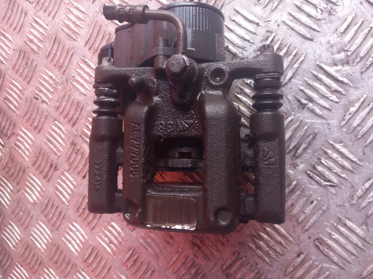 ebay-src:https://i.ebayimg.com/00/s/mtiwmfgxnjaw/z/vpeaaeswxn9qv3f7/$_57.jpg