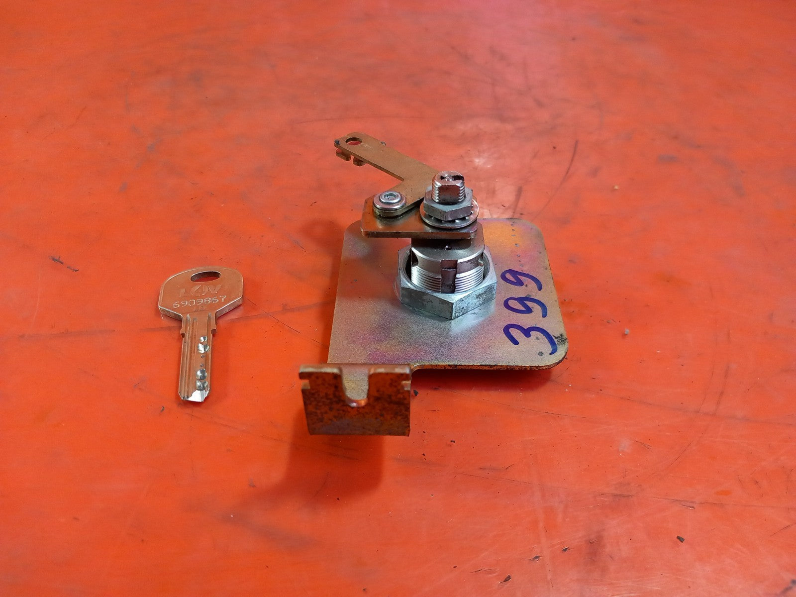 2021 Mercedes W415 Citan Sliding Door Lock Warranty A399 - Image 8