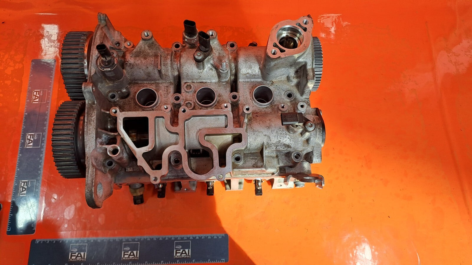 ebay-src:https://i.ebayimg.com/00/s/otawwde2mda=/z/f-saaoswxljndv7o/$_57.jpg