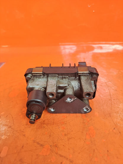ebay-src:https://i.ebayimg.com/00/s/mtywmfgxmjaw/z/lr0aaoswvkdndqx5/$_57.jpg